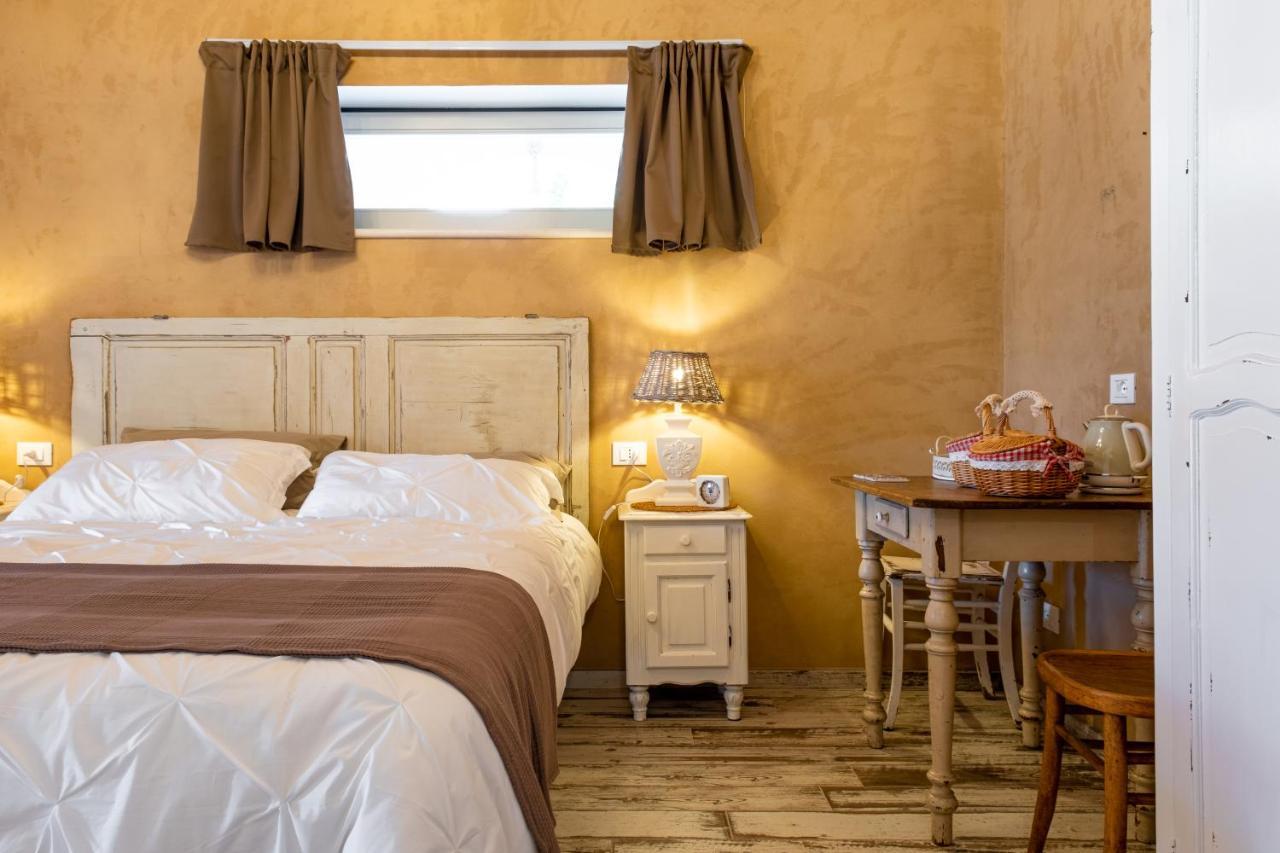 Bed and Breakfast Aria Di Bosco LʼAquila Exterior foto